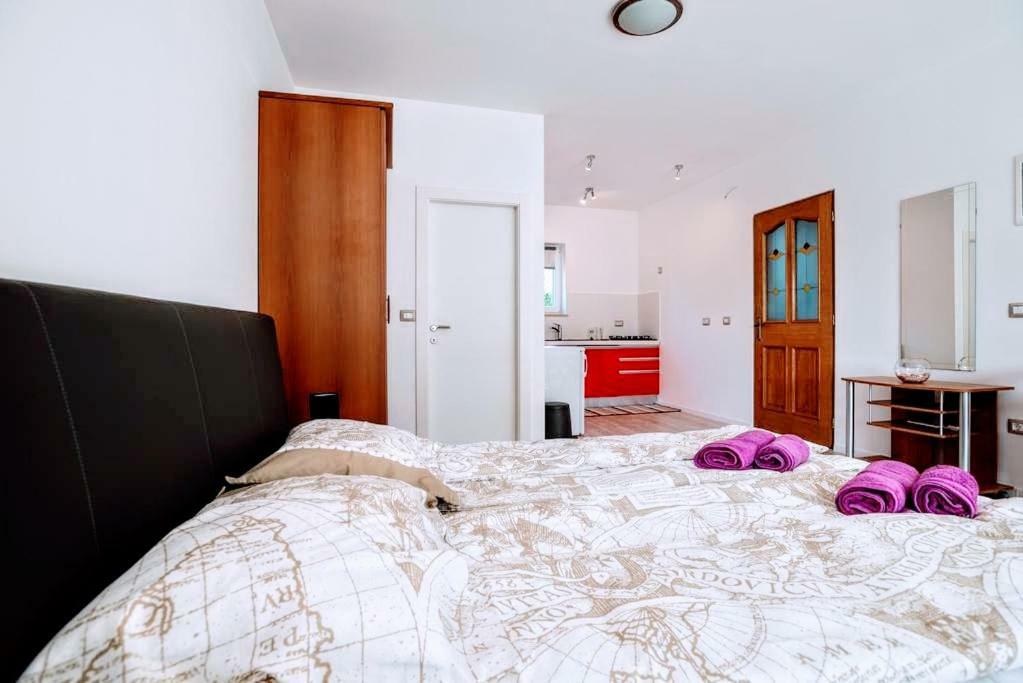 Holiday Apartments Mediterraneo Funtana Exterior foto