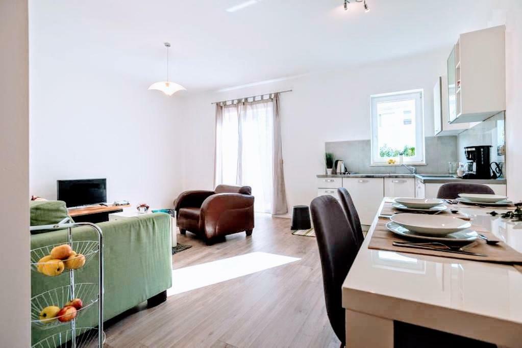 Holiday Apartments Mediterraneo Funtana Exterior foto